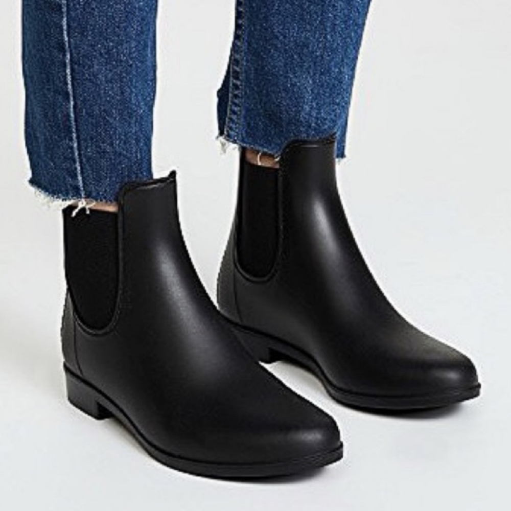 Sam Edelman Tinsley Matte Chelsea Rain Booties